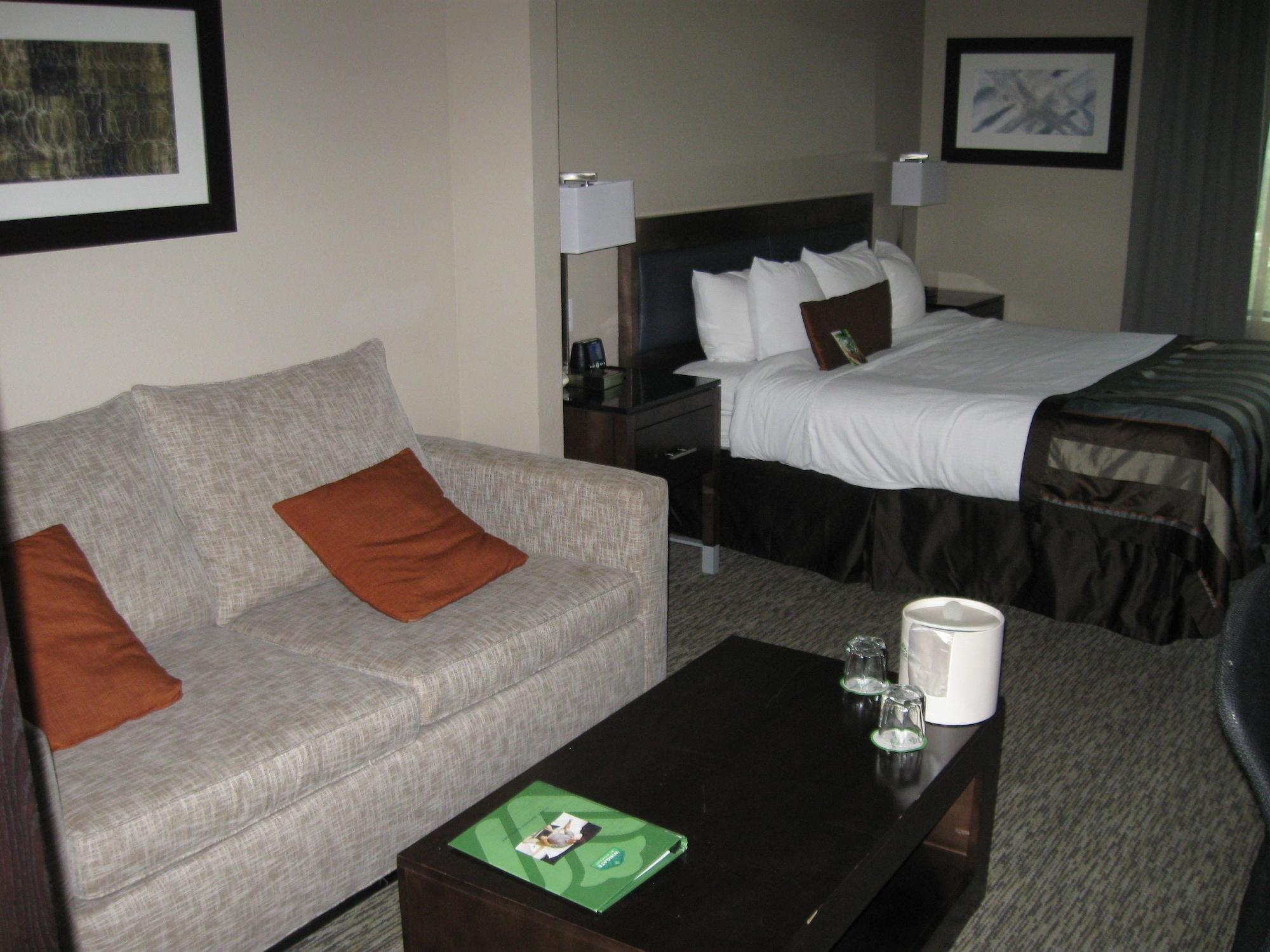 Wingate By Wyndham Fargo Hotel Exterior photo